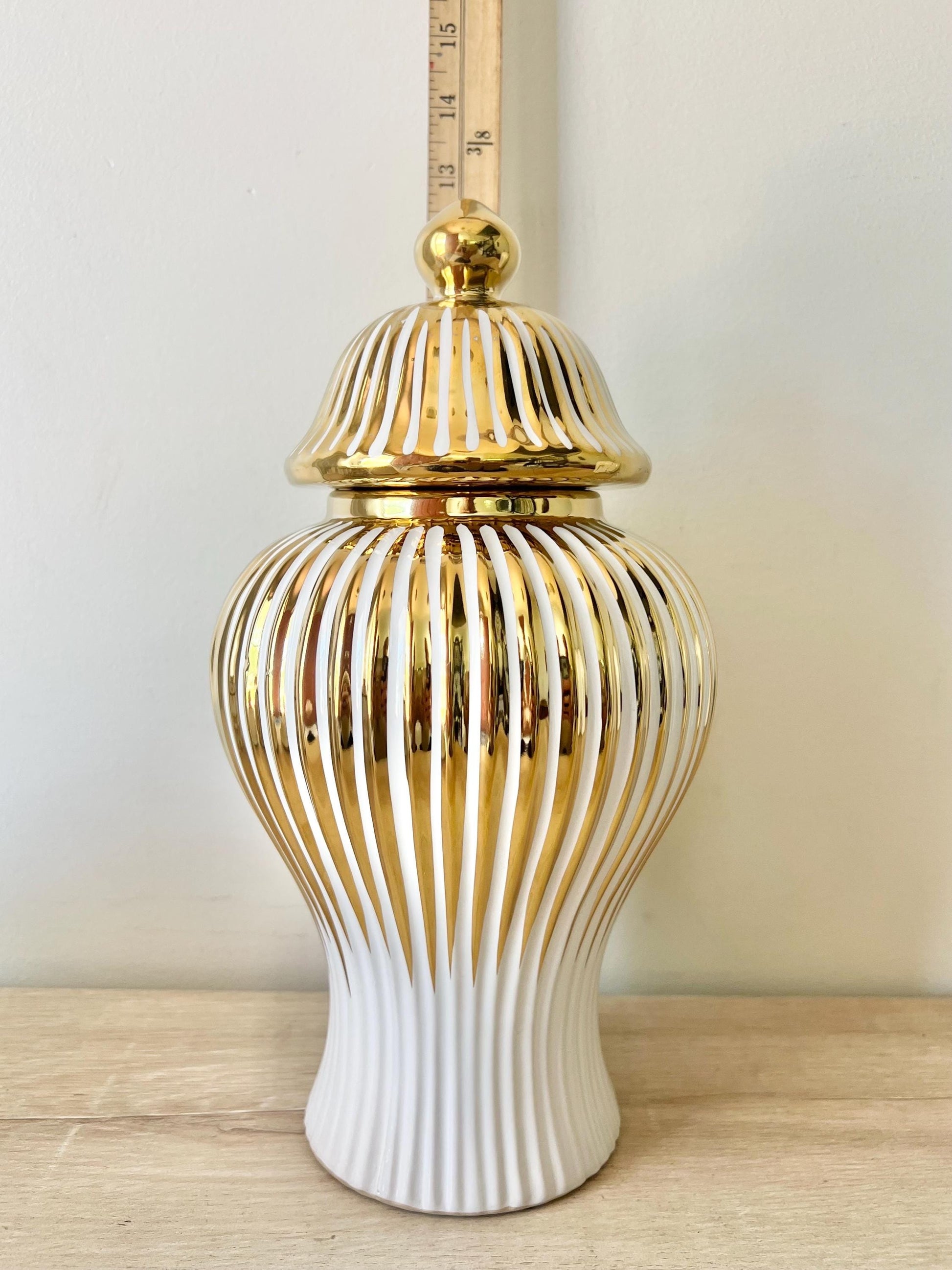 Ceramic Tinaja Ginger Jar for Orishas Oshun