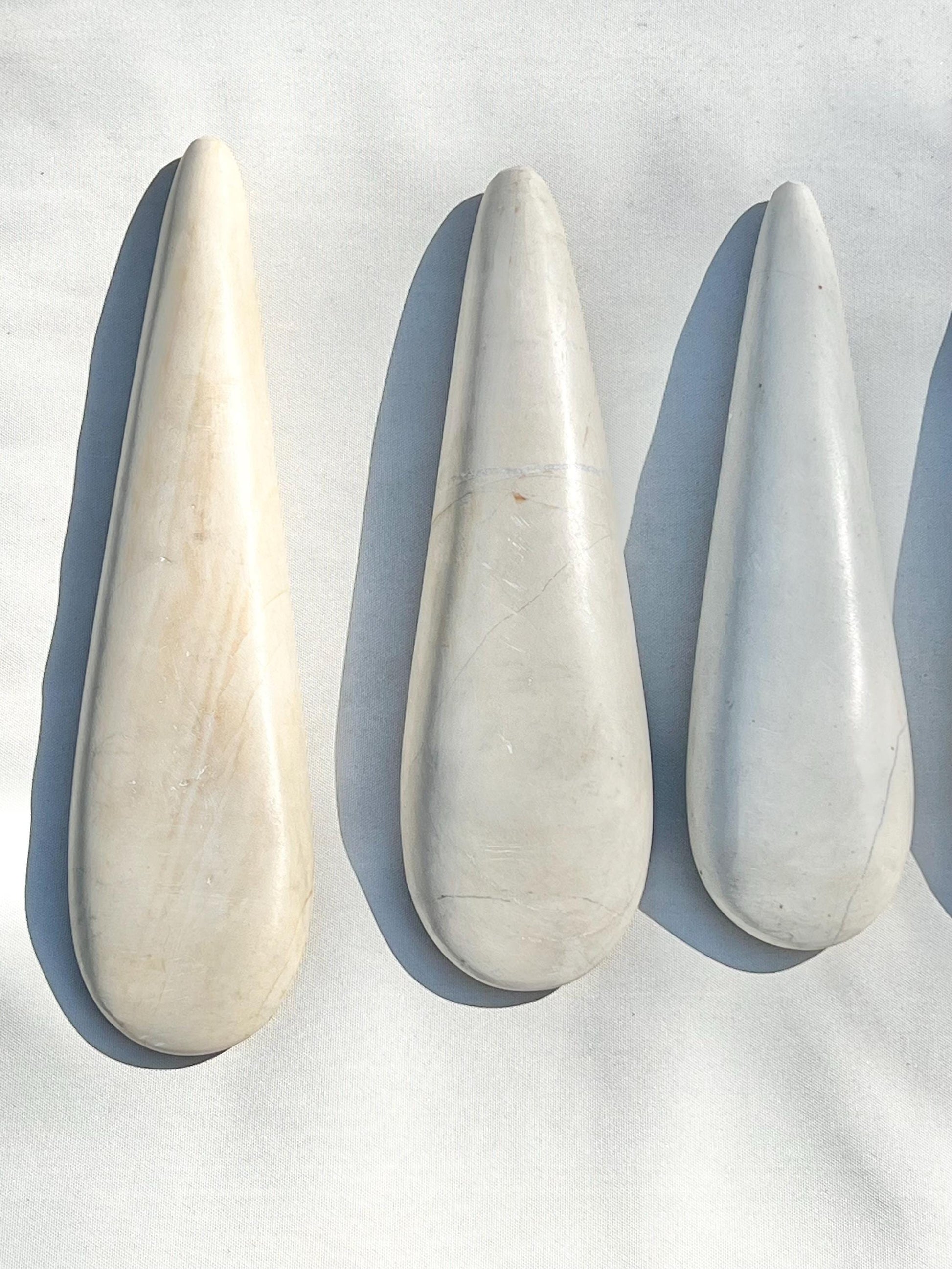 Rare White Lighting Stone / Piedra de Rayo Blanca
