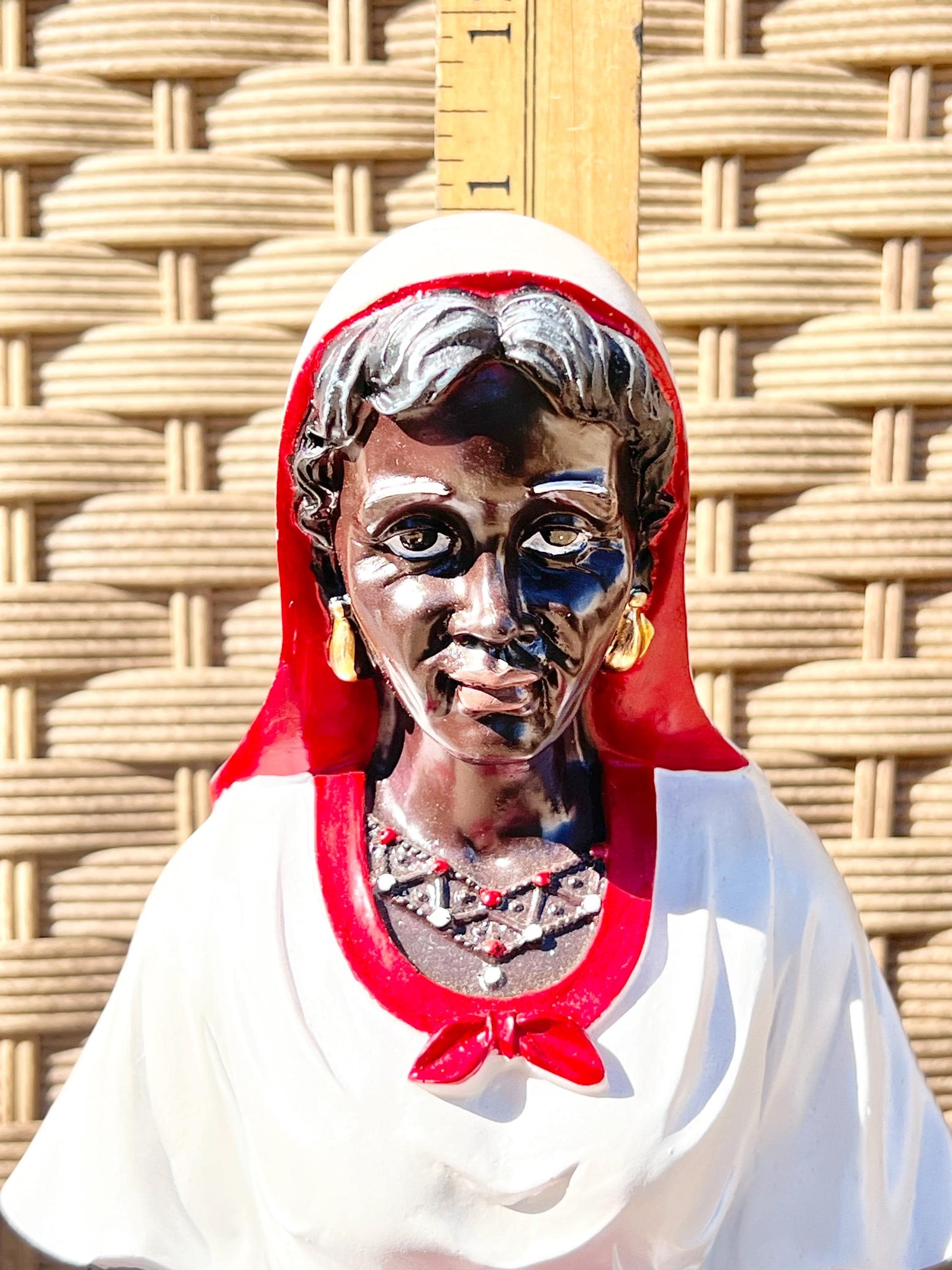 Estatua de Francisco/ Francisca 11" Statue