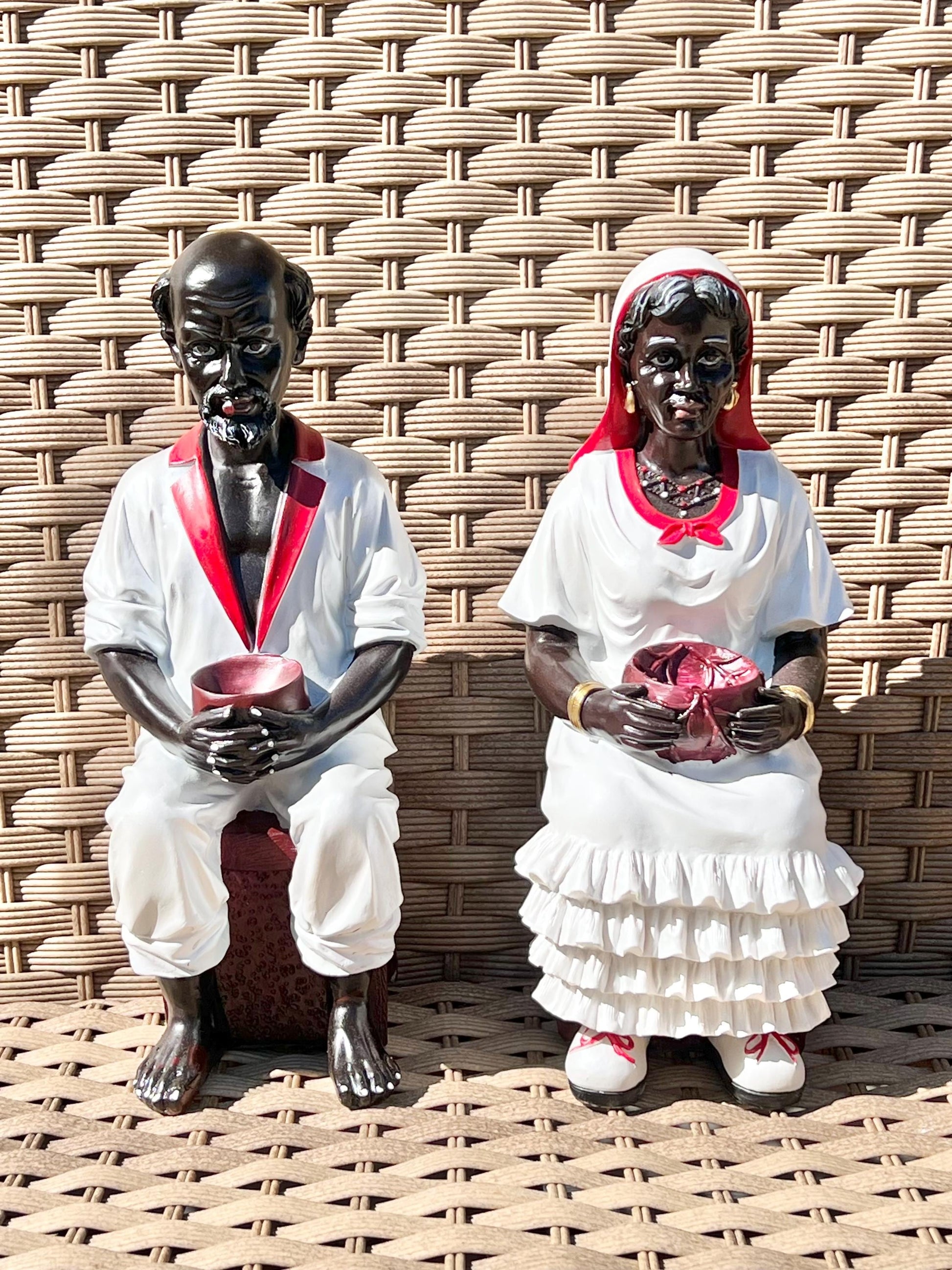 Estatua de Francisco/ Francisca 11" Statue